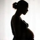 Silhouette einer Mutter vor der Ernährungsberatung